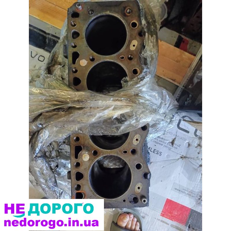 Розібраний мотор рено мастєр 2.5 д