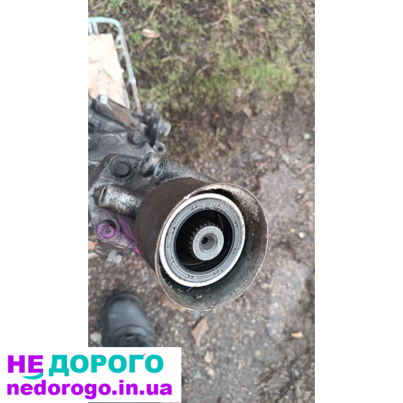 Роздатка 3200A067 Mitsubishi, модель - 3200A067, рік випуску - не вказано, об'єм двигуна - 2.0 літра, паливо - бензин.