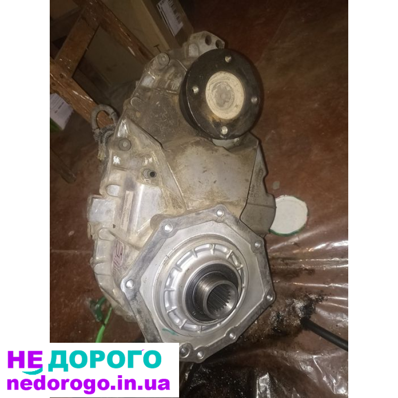 Роздатка Кіа Соренто, 2.5 дизель, автомат, 2008 рік, об'єм двигуна 2.5 л, паливо - дизель.