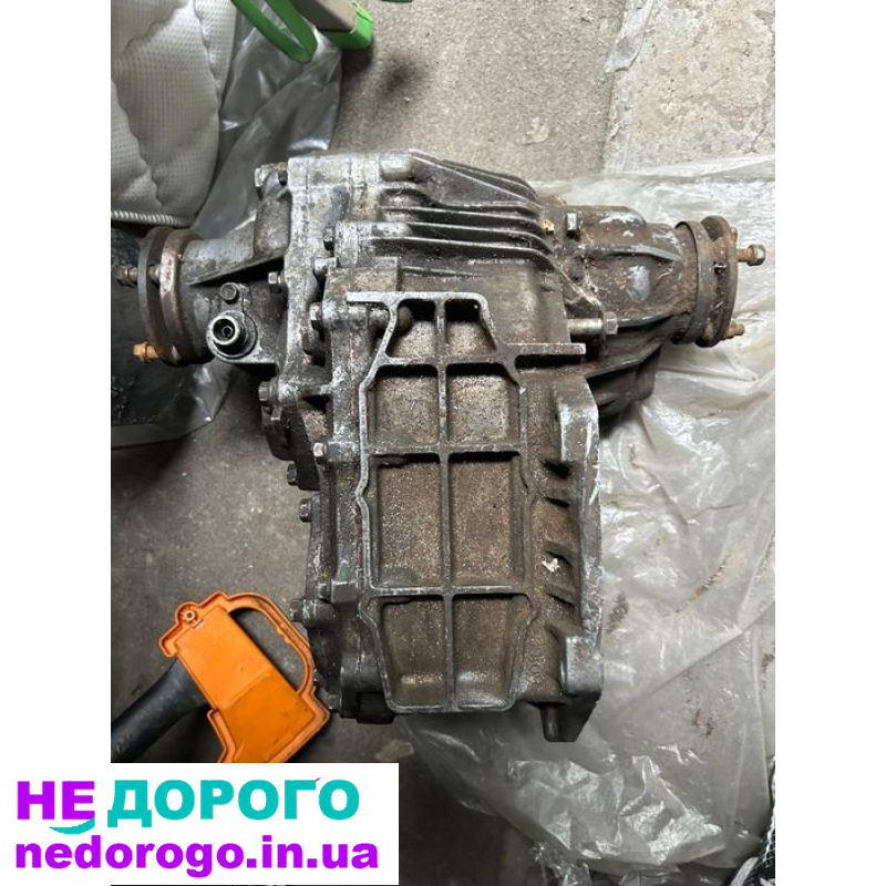 Роздаточна коробка на 1HD-FT Toyota Land Cruiser 80