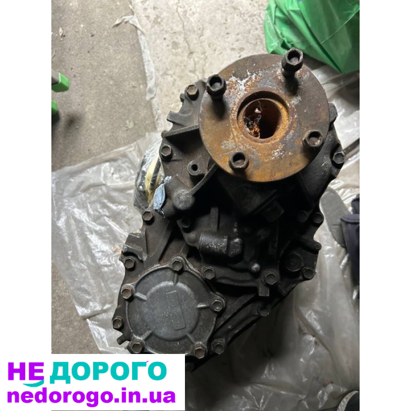 Роздаточна коробка на 1HD-FT Toyota Land Cruiser 80
