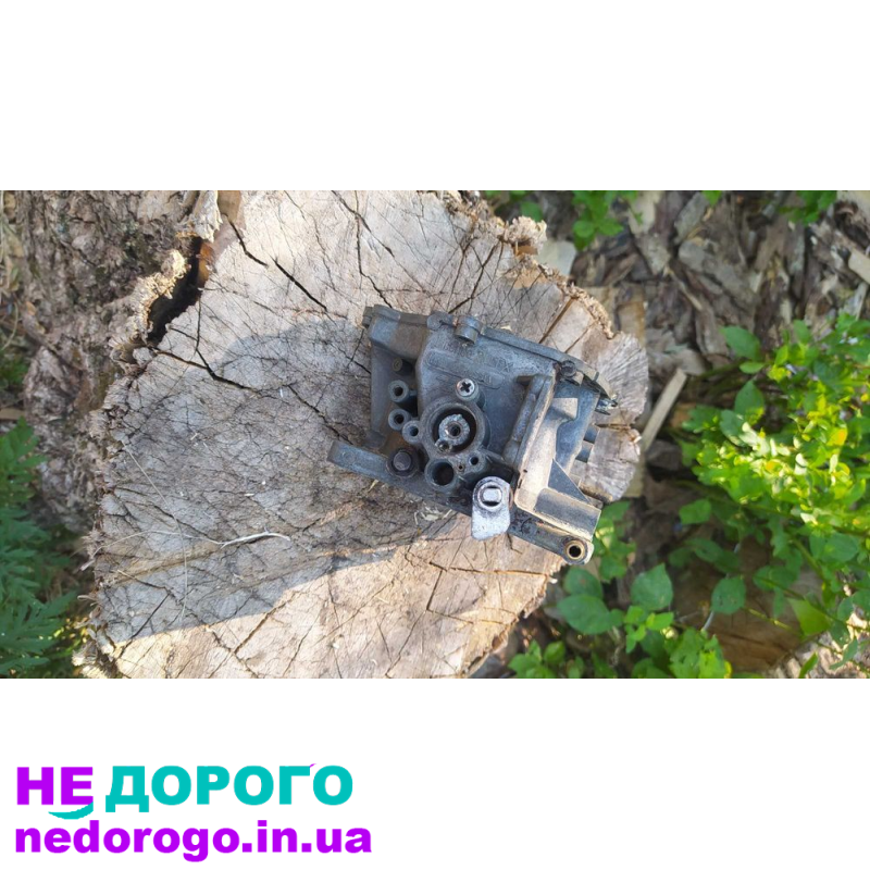 Двигун Солекс 2108, 1987, 1.3 л, бензин. Головка блоку циліндрів, картер, поршні, колінвал, карбюратор, радіатор, генератор, стартер, масляний насос, ремінь ГРМ, фільтр повітря, термостат, трубки охолодження.