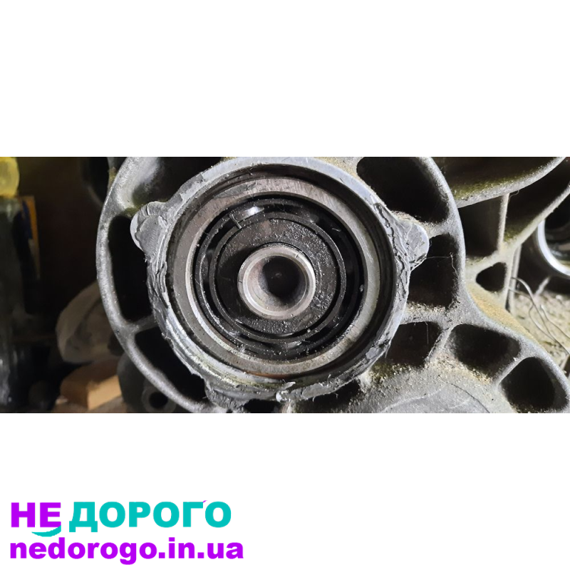 Коробка передач Т5, 6 ступенів, МКПП, об'єм двигуна 2.5, виробництво Україна.