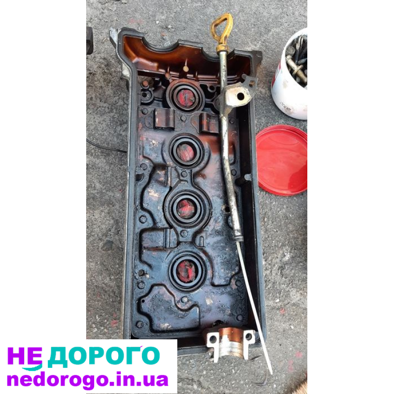 Головка блоку циліндрів Toyota Corolla 4E-FE 1995 V 1.3 бензин. Поршні, колінчастий вал, масляний насос.