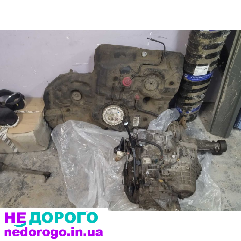Toyota Highlander 2012 по запчастям