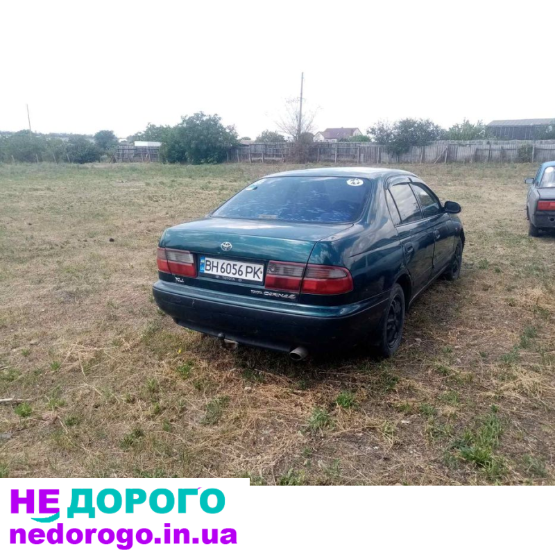 Тойота Карина е 1.6 бензин мкпп