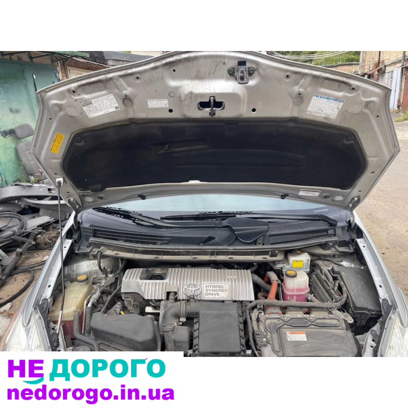 Двигун Toyota Prius 1,8 гібрид 2016, 1,8 л, бензин.