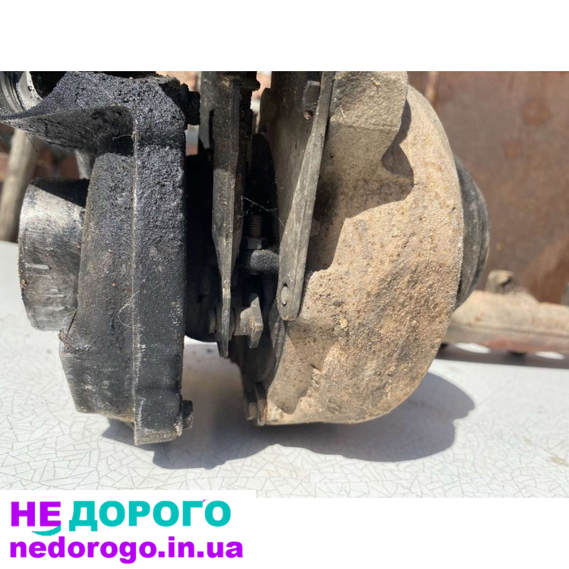 Турбіна для Mercedes-Benz ML270 W163 дизель 2.7 СDI. Назва: Турбокомпресор. Модель: ML270. Рік випуску: 2000-2005. Об'єм двигуна: 2.7 л. Паливо: дизель.
