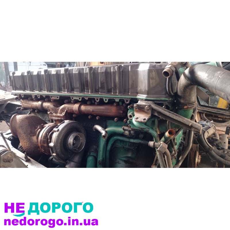 Двигун Volvo FH12 D12A380, 380 к.с., випущений у 2001 році, об'єм 12 літрів, працює на дизельному паливі.
