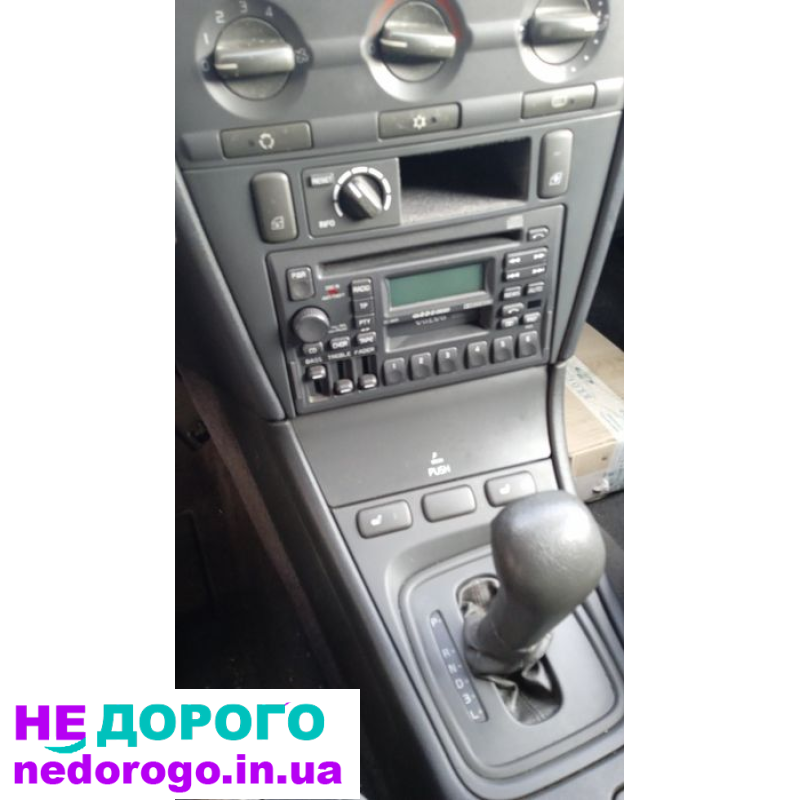 Вольво v40 2.0 бензин 97 рік автомат АКПП
