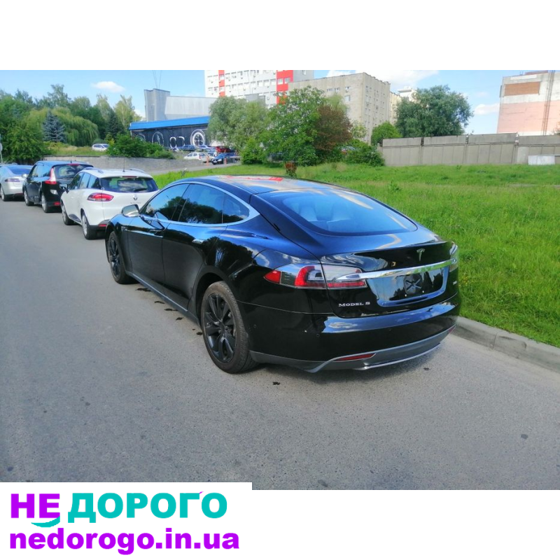 В розборі Tesla Model S, повний привід (AWD) , 2015, всі запчастини