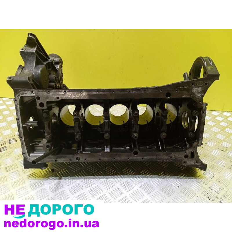 Блок двигуна Mercedes Sprinter W903, 4 циліндри, 2002 рік, 2.2 л, дизель.