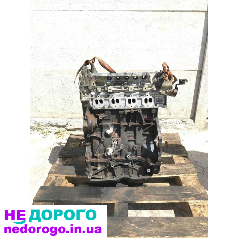 Двигун Renault Master 2.3 DCI 2010, об'єм 2.3 л, дизель. Nissan NV200 M9T В 670, об'єм 1.6 л, дизель.