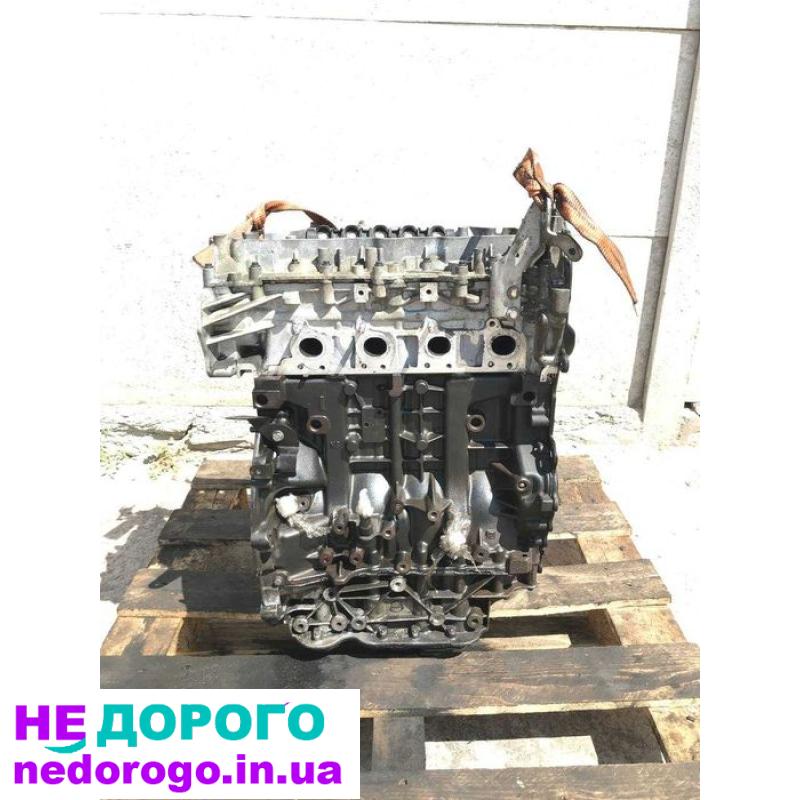 Двигун Renault Master 2.3 DCI 2010, об'єм 2.3 л, дизель. Nissan NV200 M9T В 670, об'єм 1.6 л, дизель.