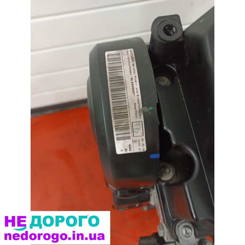 Двигун Volkswagen Caddy 1.9 TDI 2005 1.9 л дизель.стан хороший.