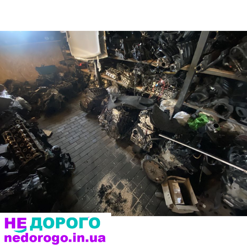 Двигун Мотор BMW E36 1990 2.5 л бензин, E38 1994 3.0 л дизель, E39 1996 2.8 л бензин, E46 1998 2.0 л дизель, E53 2000 4.4 л бензин, E60 2003 3.0 л дизель, E61 2004 2.5 л бензин, E65 2001 4.4 л бензин, E66 2002 3.0 л дизель, E70 2006 4.8 л бензин, E71 2008