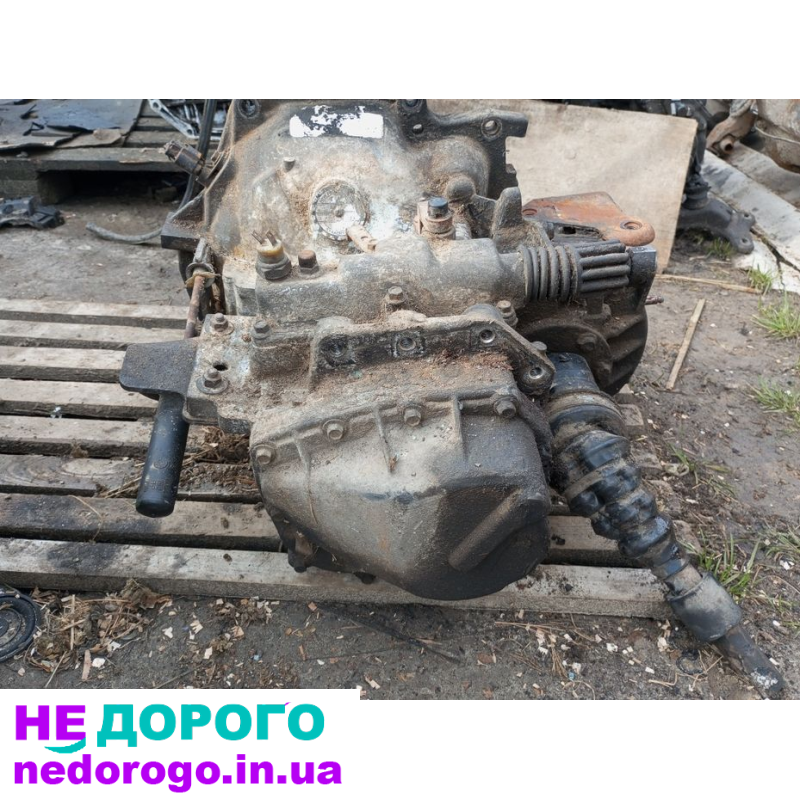 КПП Chrysler Voyager Dodge Ram Van 2.5 TD, ручна, 1994 рік, дизель, 5 передач.