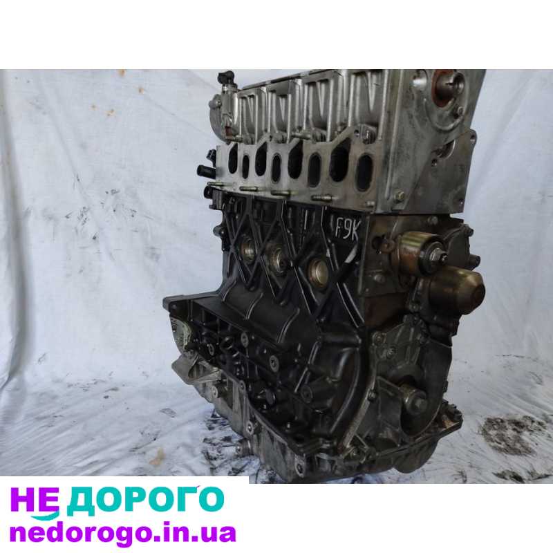 Двигун Renault Trafic 2.0 2015, 2.0 бензин. Renault Laguna 1.9 2008, 1.9 дизель. Renault Master 2.3 2016, 2.3 дизель. Renault Vivaro 2.5dci 2017, 2.5 дизель.
