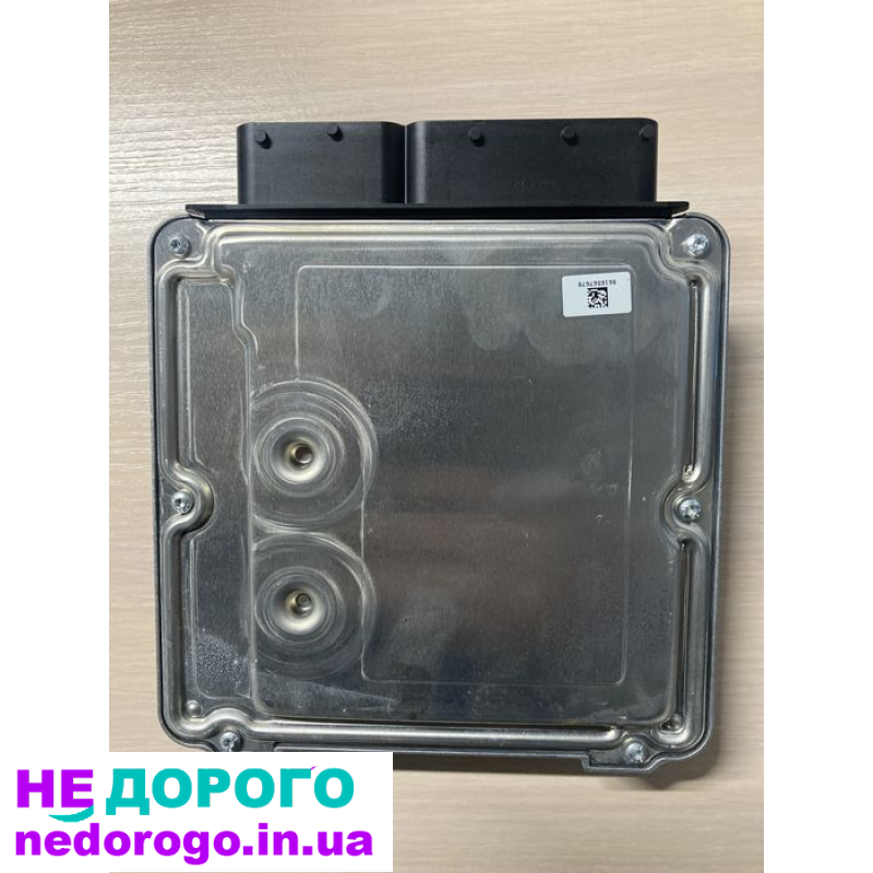 Блок керування двигуна 8K2 907 115 AG Audi A4 2012 2.0 л бензин.