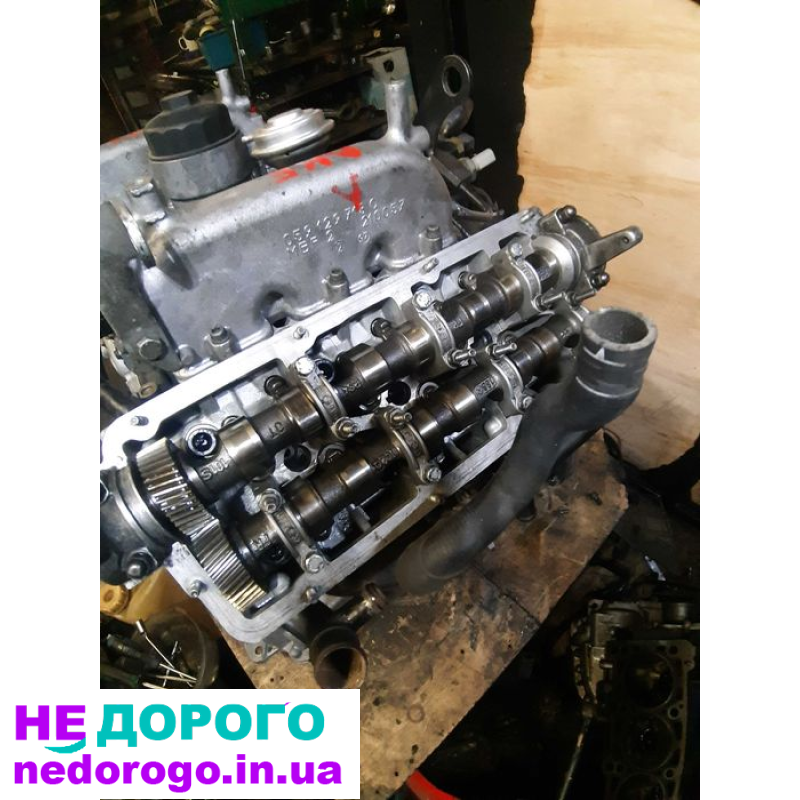Двигун Audi A6 AKE 2.5tdi 2005 2.5л дизель.
