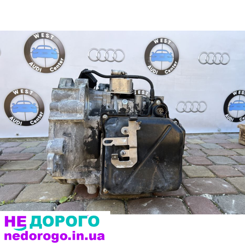 Агрегат Audi A3 8V 1.8 Tfsi QYZ DSG передній привід 2016 1.8 л бензин.