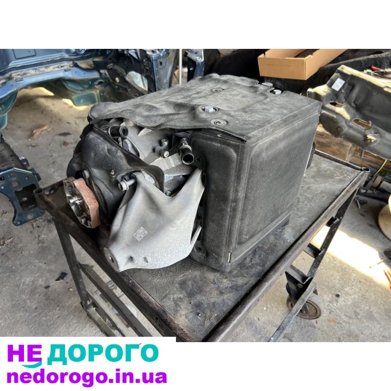 Двигун Audi e-tron задній 2019, 95 кВт електричний.