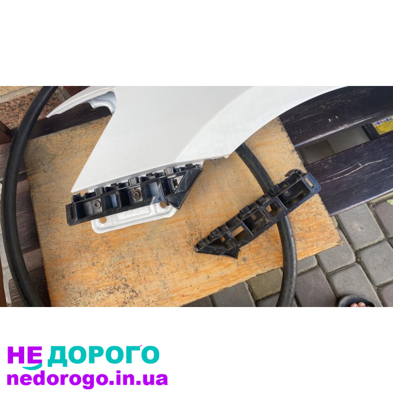 Авторозборка Volkswagen Passat USA четвертя крила пороги панелі