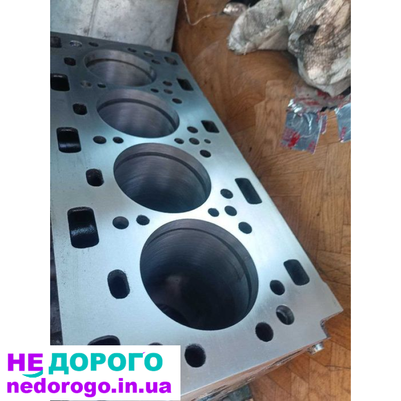 Блок двигуна Renault Trafic 2.5 G9U, 2001 рік, 2.5 л, дизель.