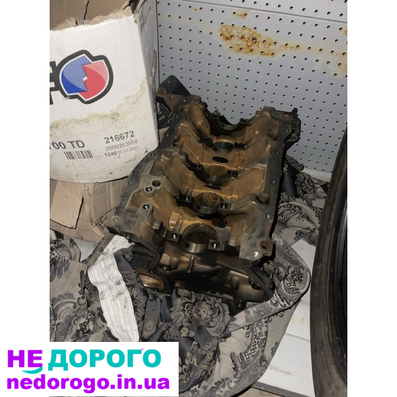 Блок двигуна 1.6dci R9M 452, випущений в Україні. Об'єм 1.6 л, дизельне паливо.