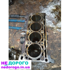 Блок двигуна Renault Laguna II F4C 1.8 бензин 2001 1.8 л.