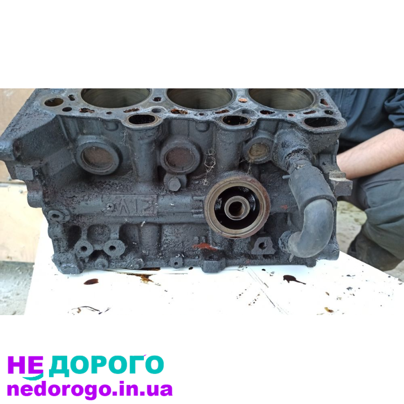 Блок двигуна Mitsubishi Galant 7, 6A12, 24 клапани, V6, 2.0 л, бензин, 1996 р.