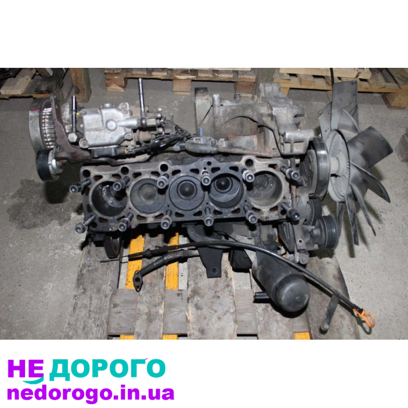 Блок двигуна Volkswagen LT 35 AVR 2.5 TDI 109 к.с. 2003 р. 2.5 л дизель.