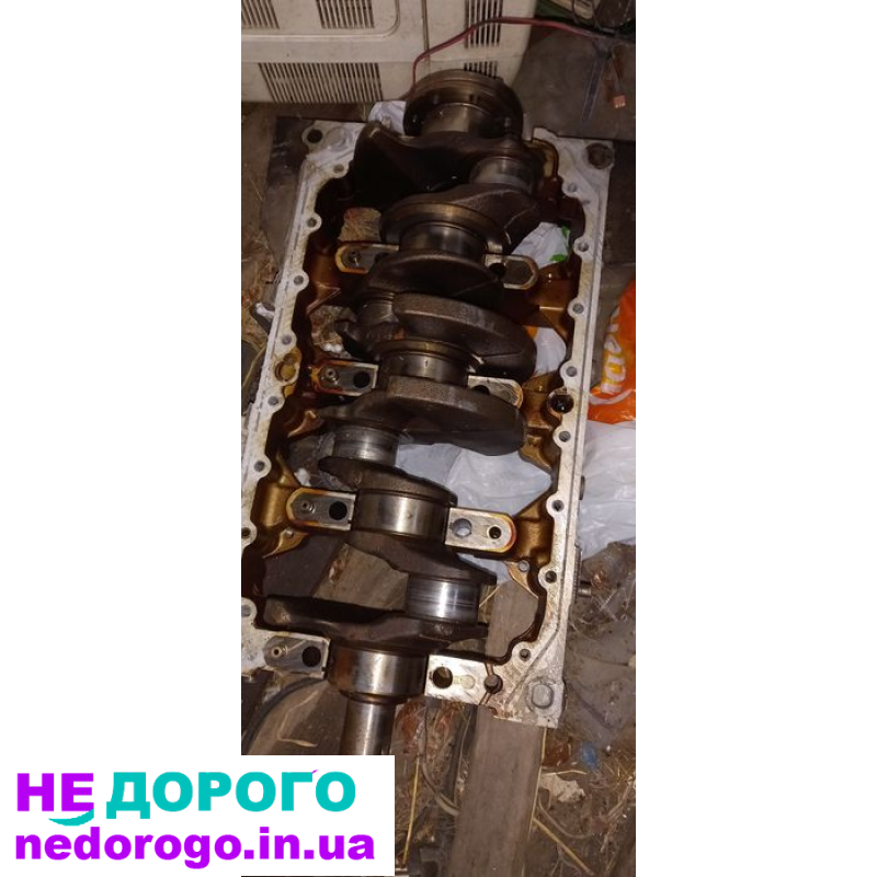 Блок, головка,поршня Пежо 307   бензин.