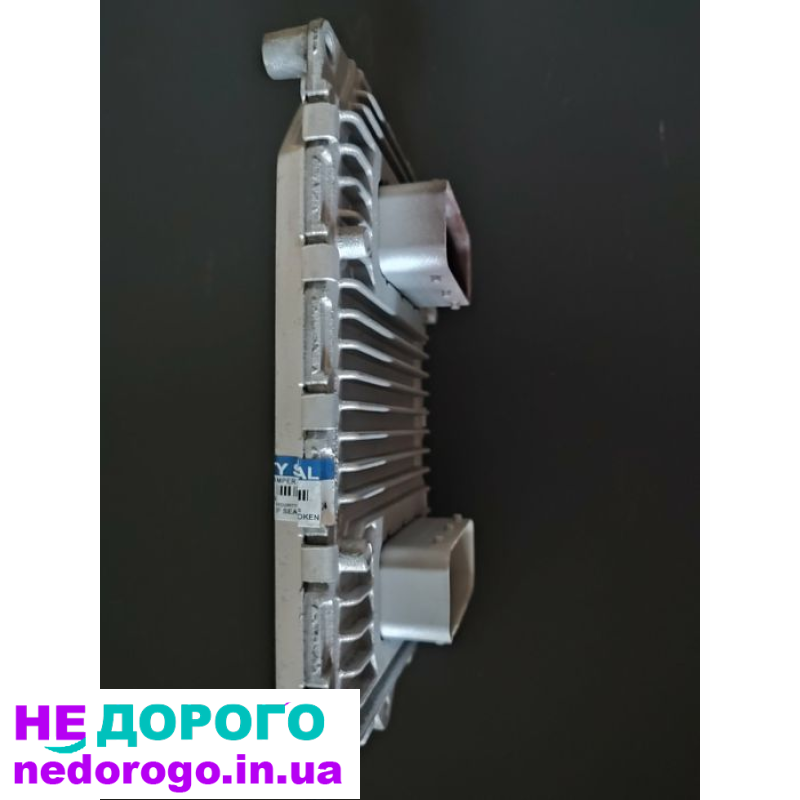 Блок керування двигуном (ДВС) для Dodge Caliber 2.0L 2012 року випуску.