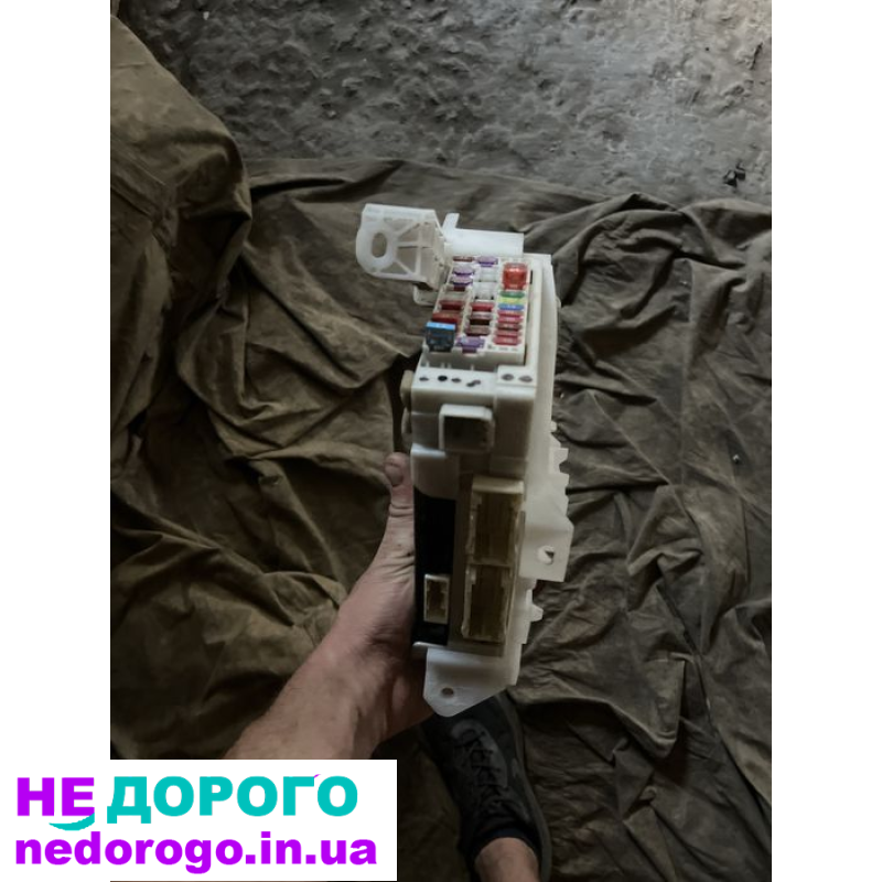 Блок керування двс Toyota Prius-30 и многое другое