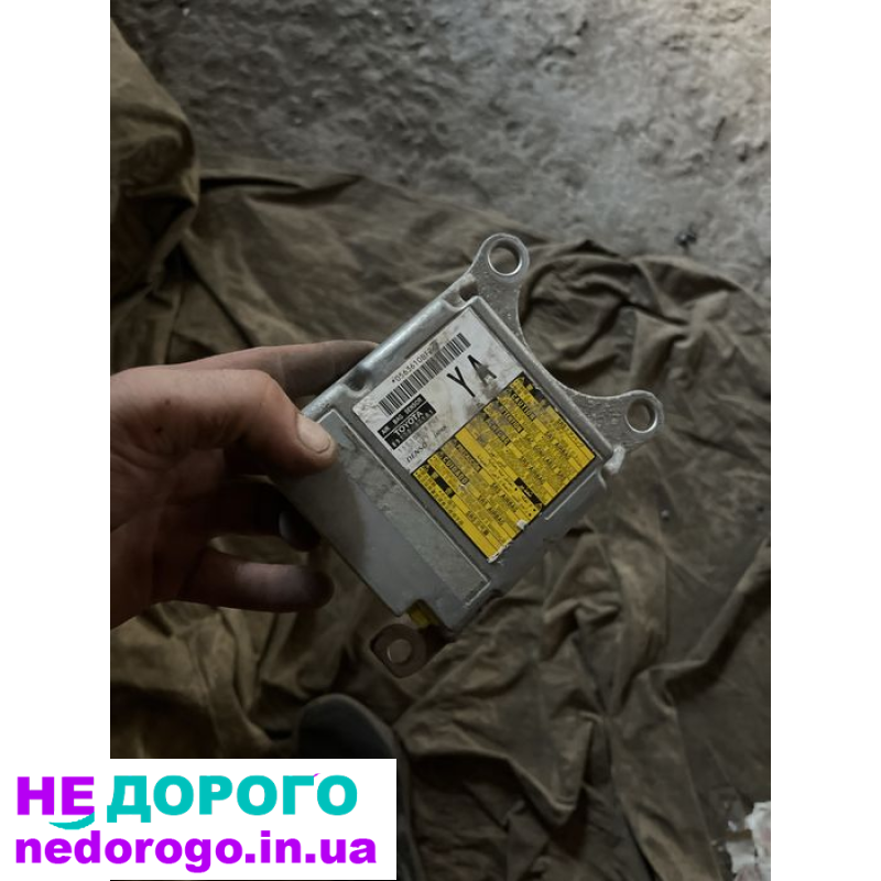 Блок керування двс Toyota Prius-30 и многое другое