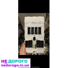 Блок комфорта F34 F32 F30 9315683 для КОРОБКИ BDC та БЛОКУ УПРАВЛІННЯ FEM. Підходить для автомобілів різних моделей і років випуску.