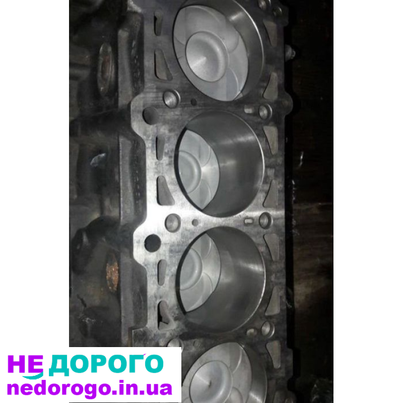 Блок комплект 2.2 CDI Mercedes Sprinter з коленвалом та поршнями: двигун дизельний, об'єм 2.2 л, рік випуску вказаний.