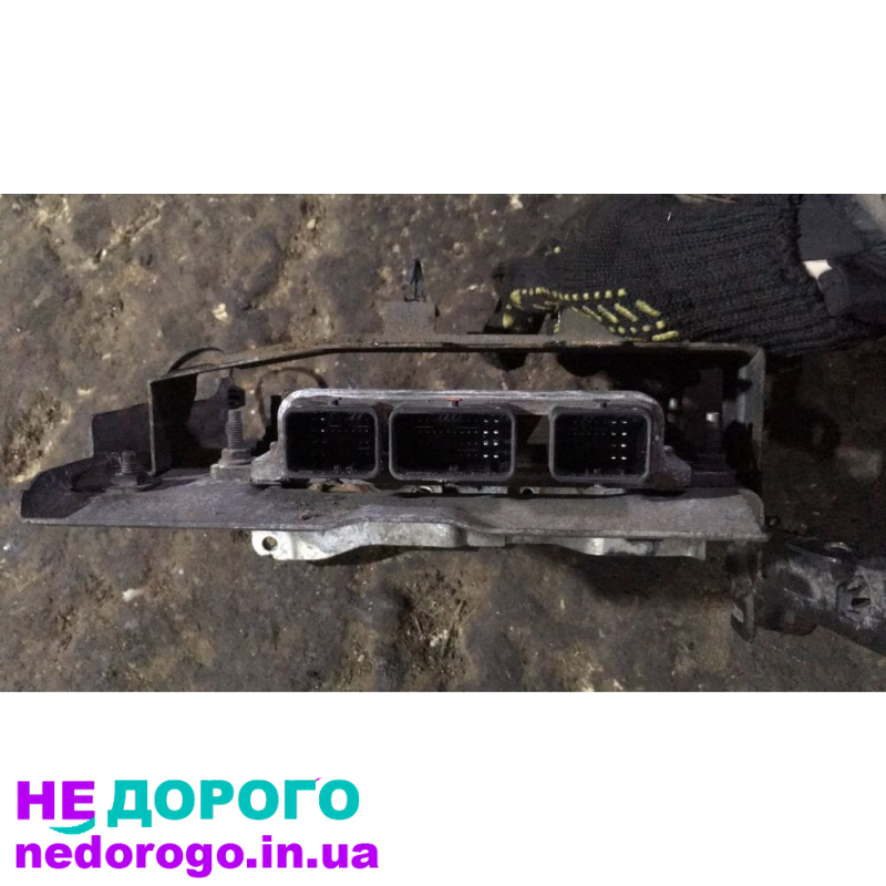 Блок модуль управління двигуном Nissan Juke 1.6i 2010-17, об'єм 1.6 л, бензин.