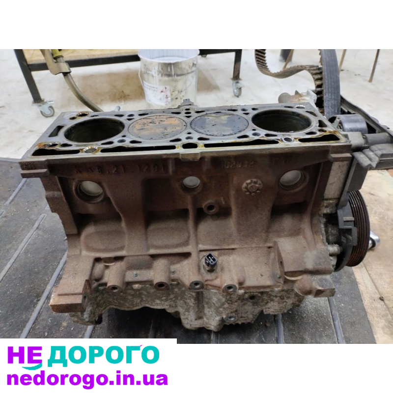 Блок мотора Renault Megane 3 1.6 бензин K4M 848 P, 2012 рік, об'єм двигуна 1.6 л.