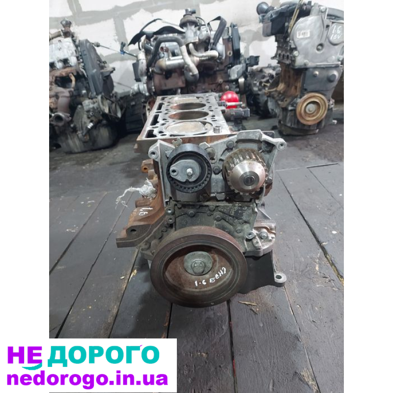Блок двигуна Renault Megane2 Scenic2 1.6 бензин K4M 2003 рік.
