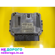 Блок управління двигуном Kia Carens 1,7 CRDi 13-19р. 1,7 л дизель.