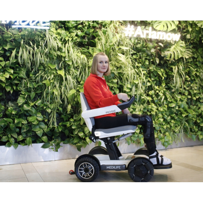 Інвалідний візок електричний складний MEDILIFE ROSE