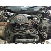 Головка блоку циліндрів Mercedes M102 190 1982 2.0 л бензин. Поршні, колінчастий вал, масляний насос, радіатор в наявності.