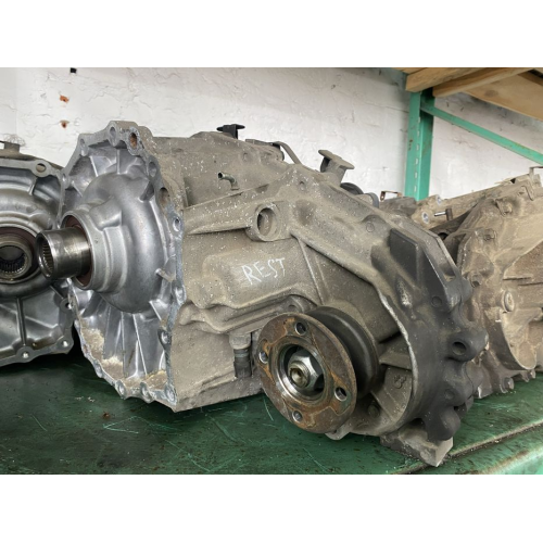Роздатка Nissan Navara D40 Pathfinder R51, 2005, 2.5 л дизель. Роздатка Nissan Navara D40 Pathfinder R51, 2005, 2.5 л дизель.