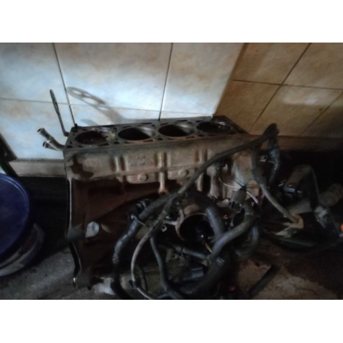 Блок двигуна BCB Volkswagen 1.6 бензин, 2008 рік, об'єм 1.6 л. Блок двигуна BCB Volkswagen 1.6 бензин, 2008 рік, об'єм 1.6 л.