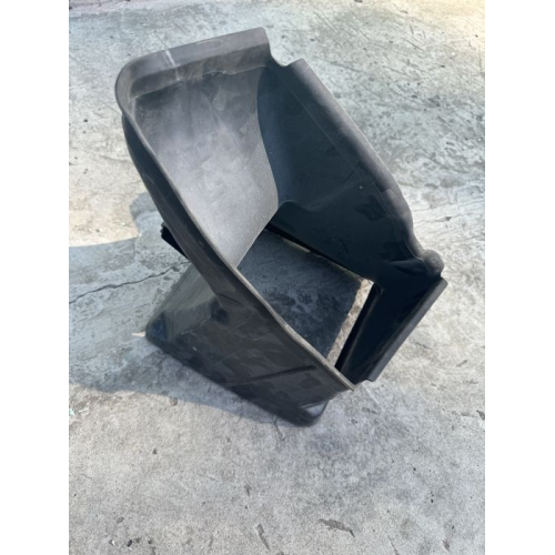 Воздухозаборник коробки 51748060134 bmw x1 f48 Воздухозаборник коробки 51748060134 bmw x1 f48