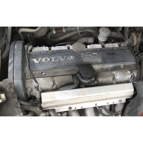 Мотор Volvo S70 850 2.5 бензин 20 клапанів, 1997 рік, об'єм двигуна 2.5 л. Мотор Volvo S70 850 2.5 бензин 20 клапанів, 1997 рік, об'єм двигуна 2.5 л.