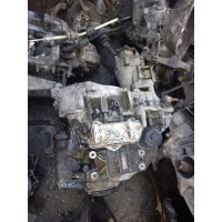 Двигун VR6 об'ємом 3.2 л в Audi A3 8P 2003 року з коробкою передач DSG GYC.