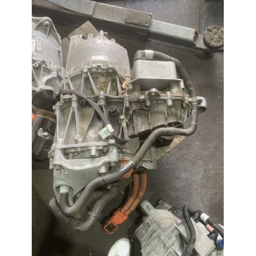 Задній мотор Tesla Model S 2022